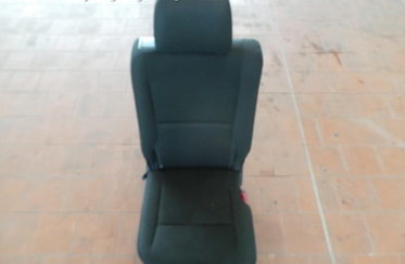 Toyota Corolla Verso Einzelsitz Sitz hinten rechts zweite Reihe R&uuml;cksitz